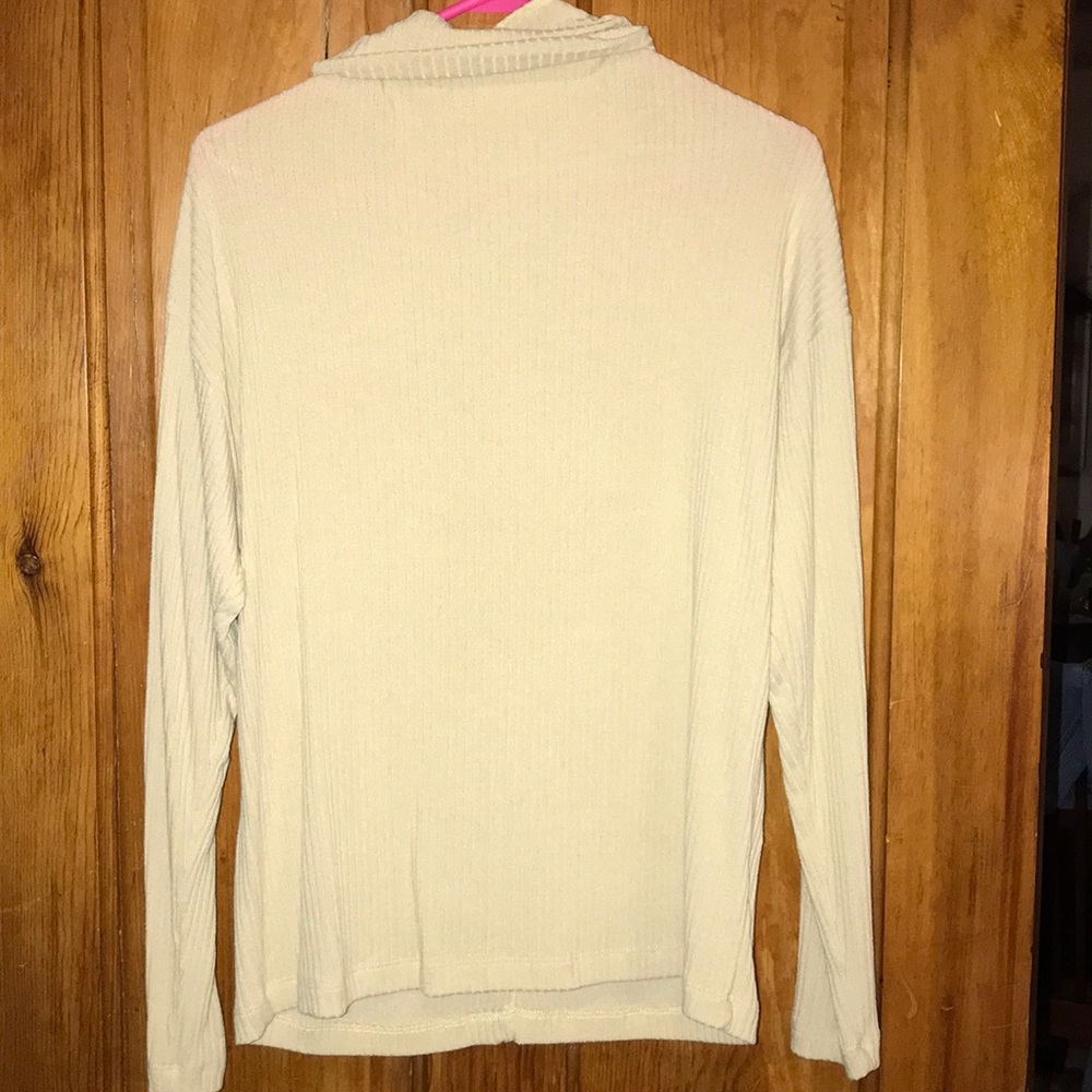 Long sleeve turtleneck